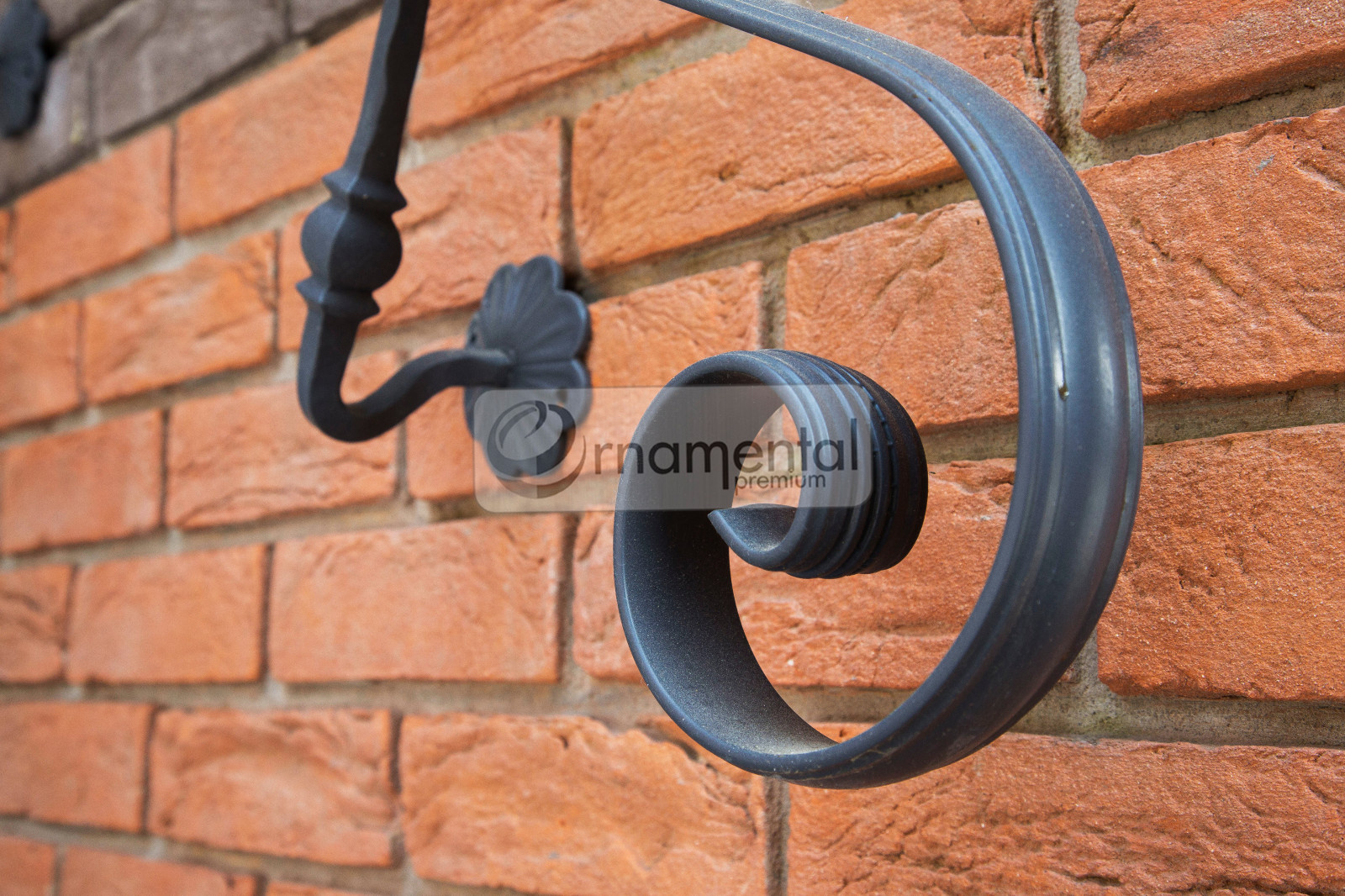 Балконы, ворота и балюстрады для многоквартирного дома