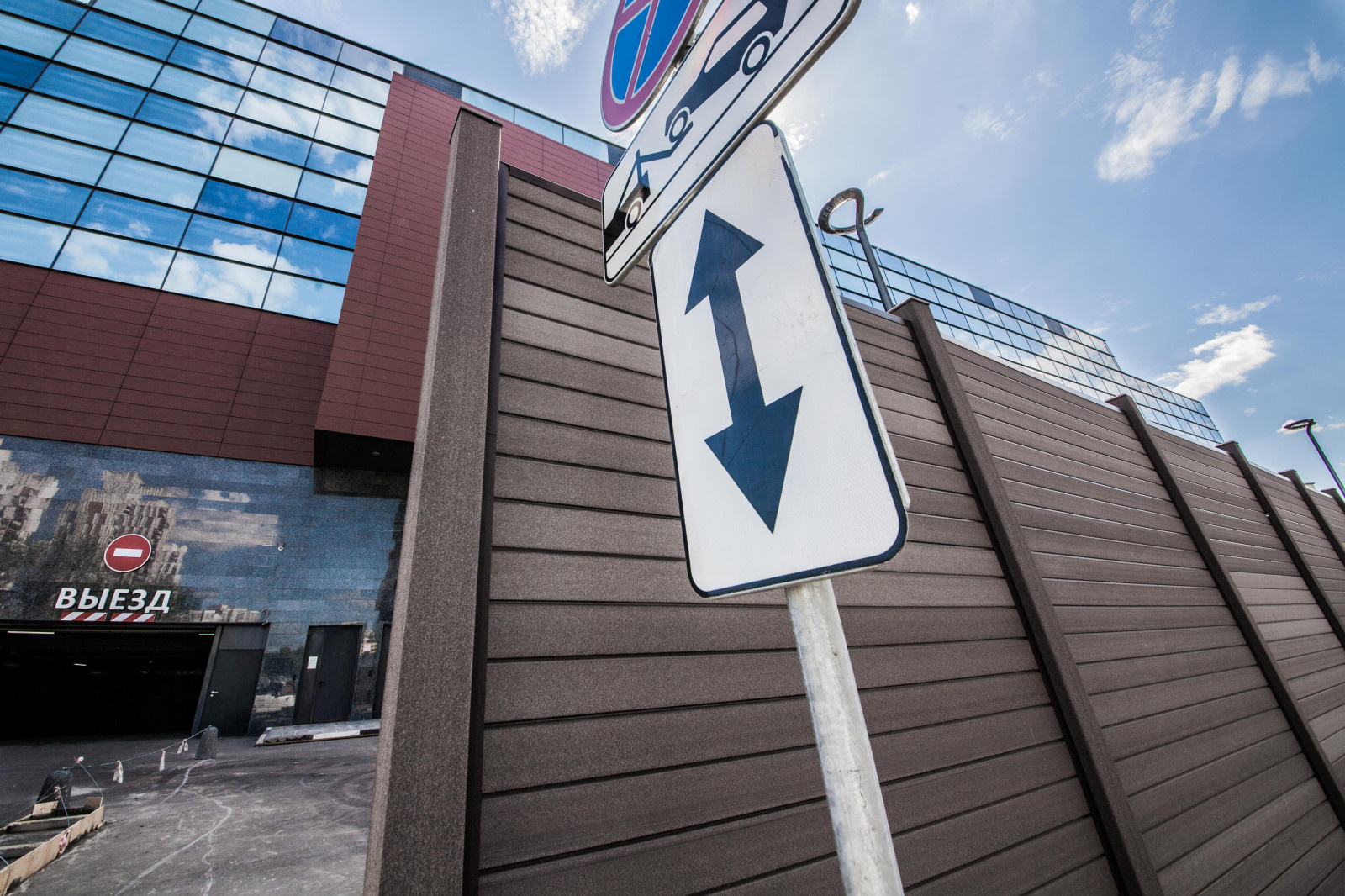 Заборы из ДПК