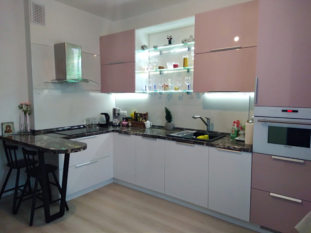 Кухня Эмаль /акрилл