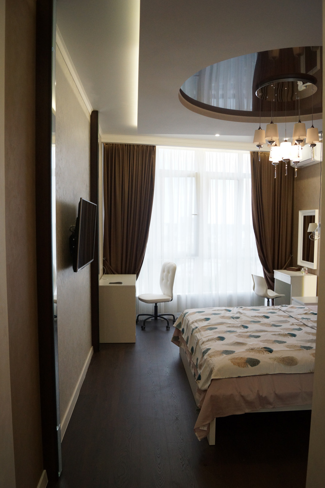 Трешка ЖК Кристал