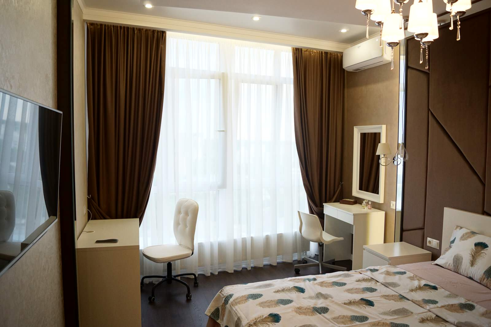 Трешка ЖК Кристал