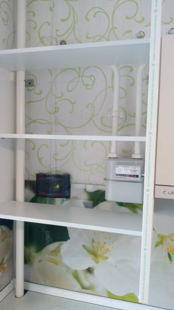 Кухня акриловая с газовым котлом