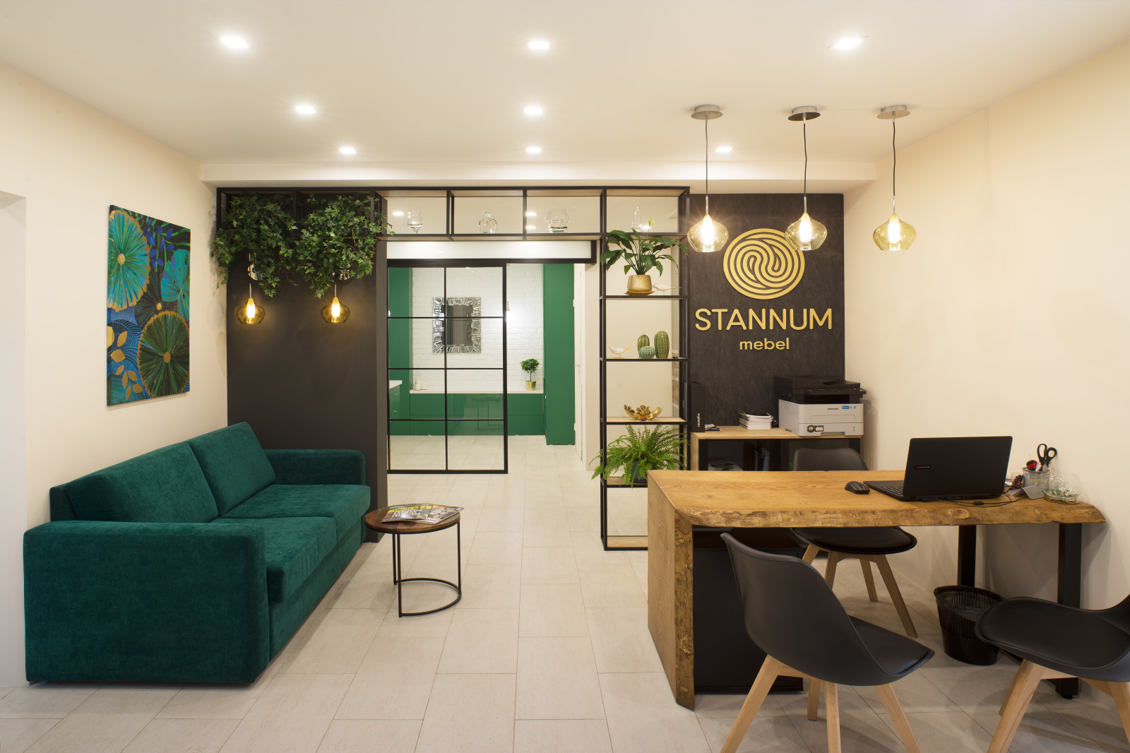 Шоурум салона кухонь Станнум