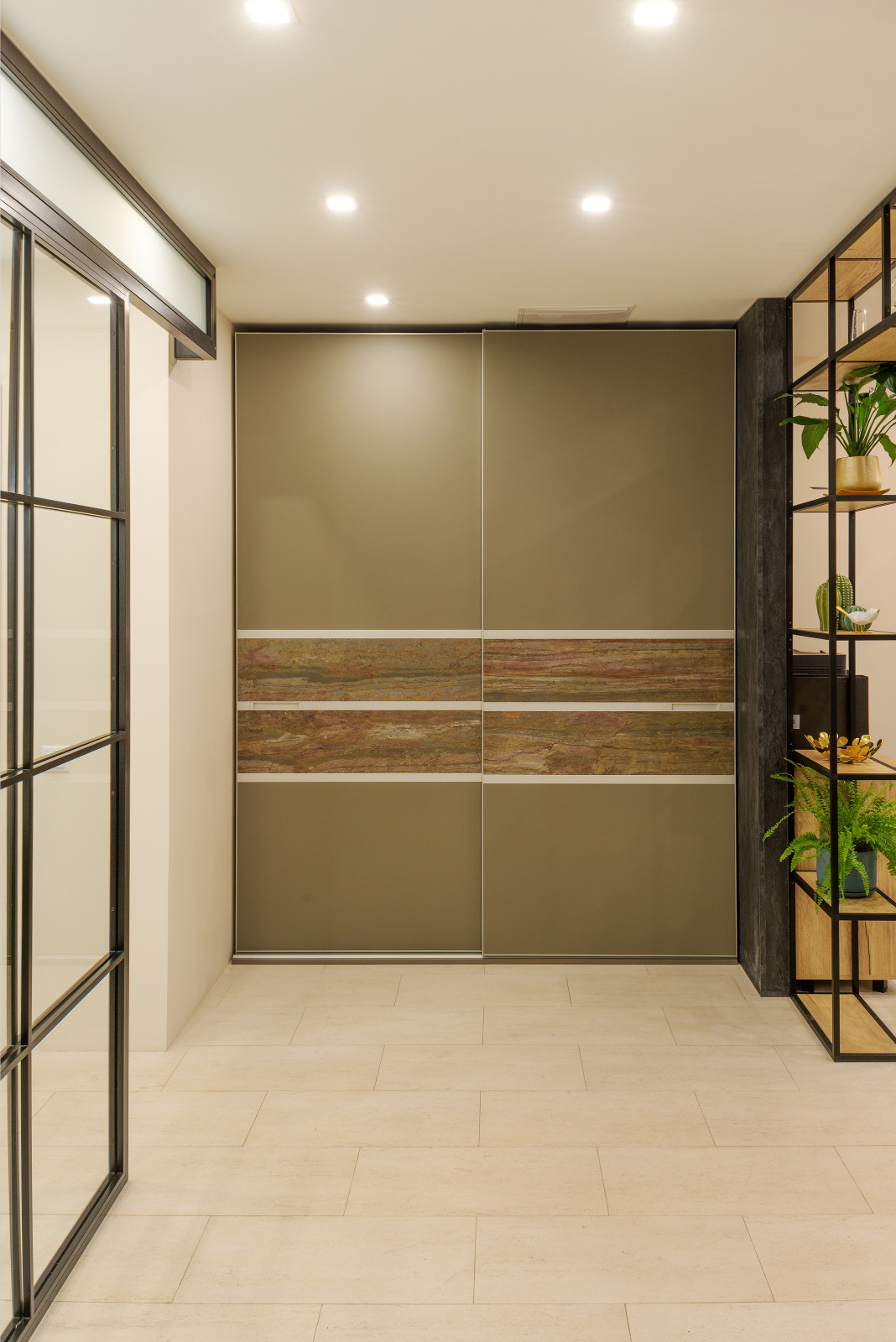 Обложка проекта: Шоурум салона кухонь Станнум