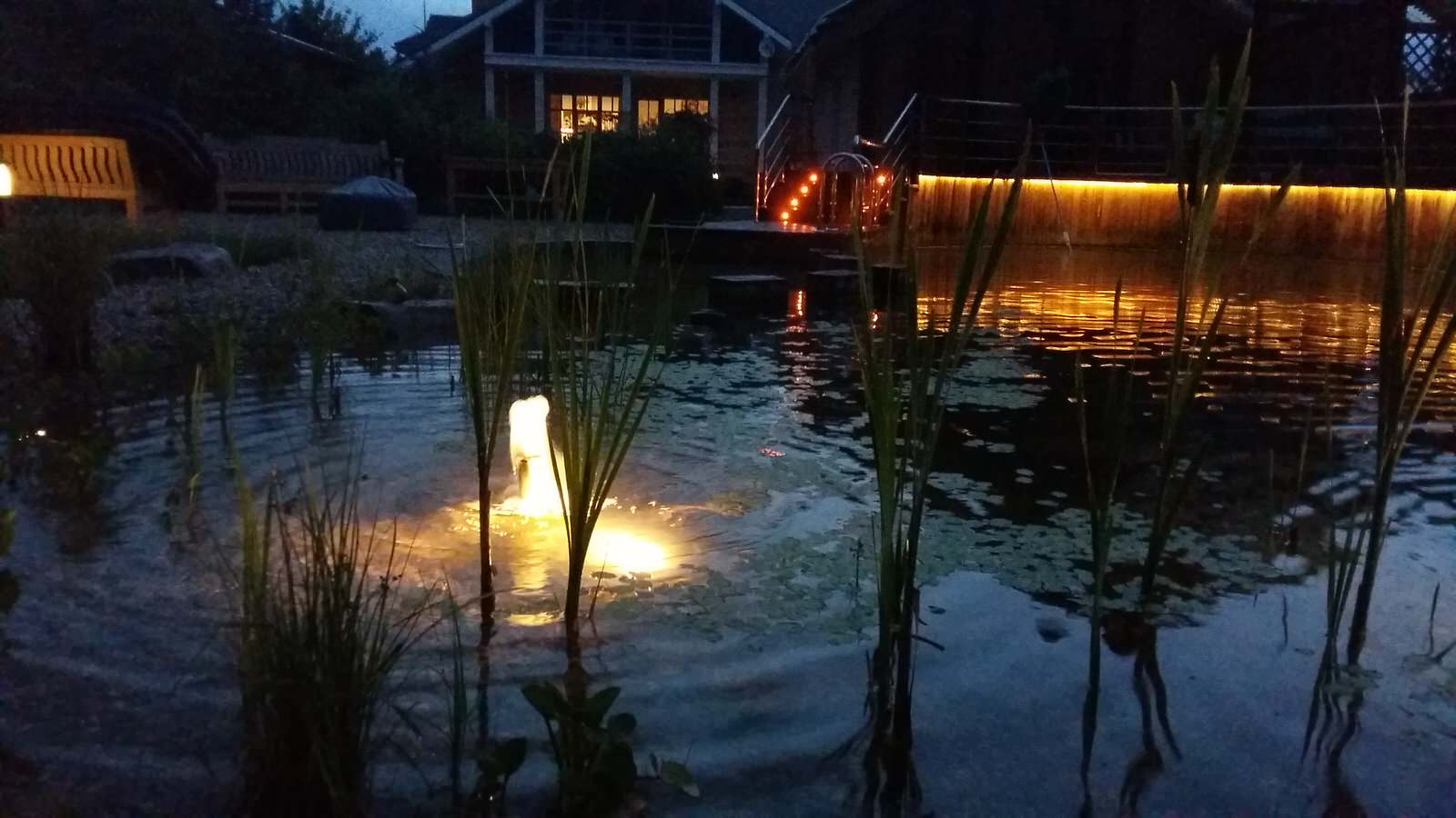 Плавательный водоём в п. Черноголовка (МО)
