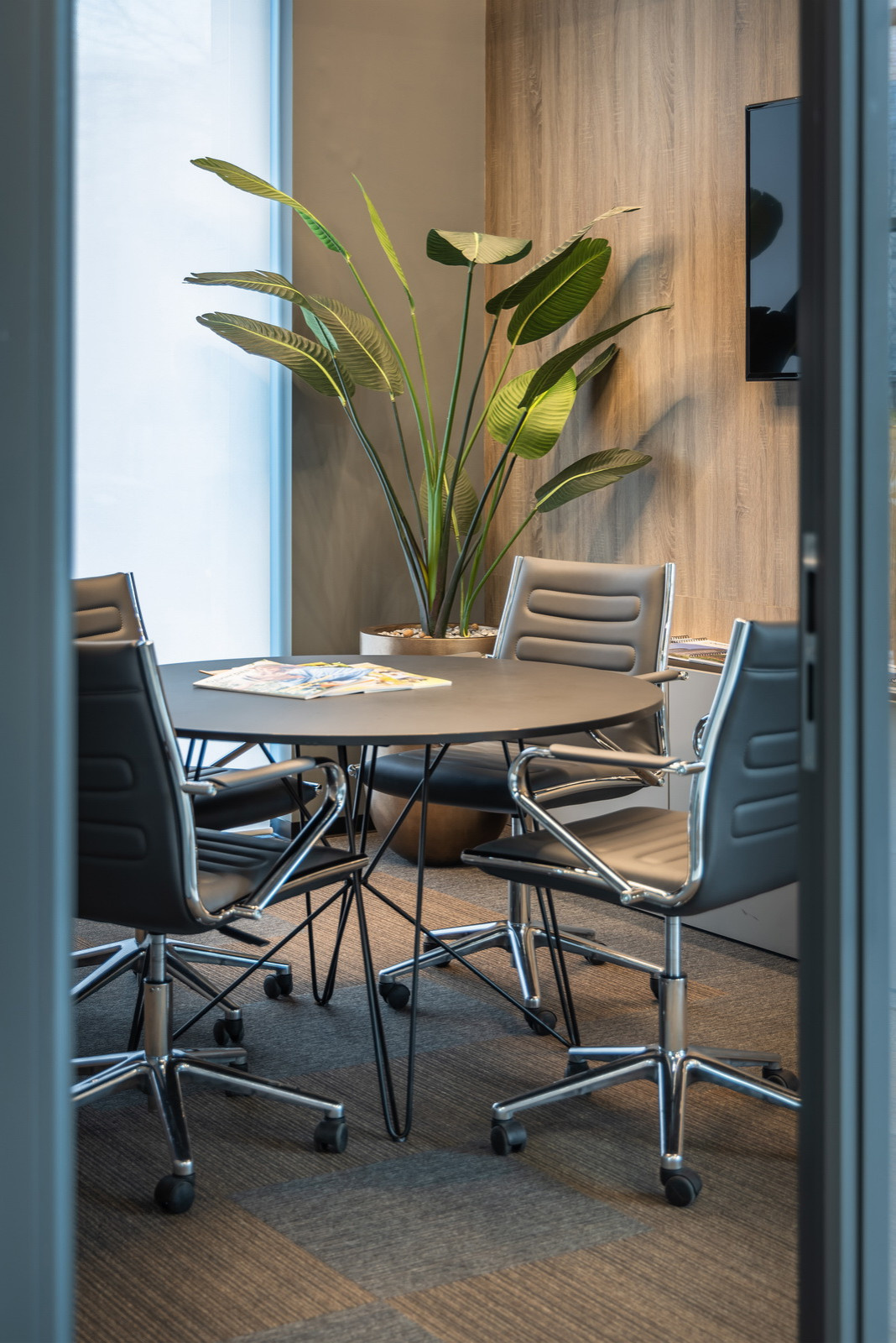 Цветочные композиции для украшения интерьеров домов, квартир и офисов.