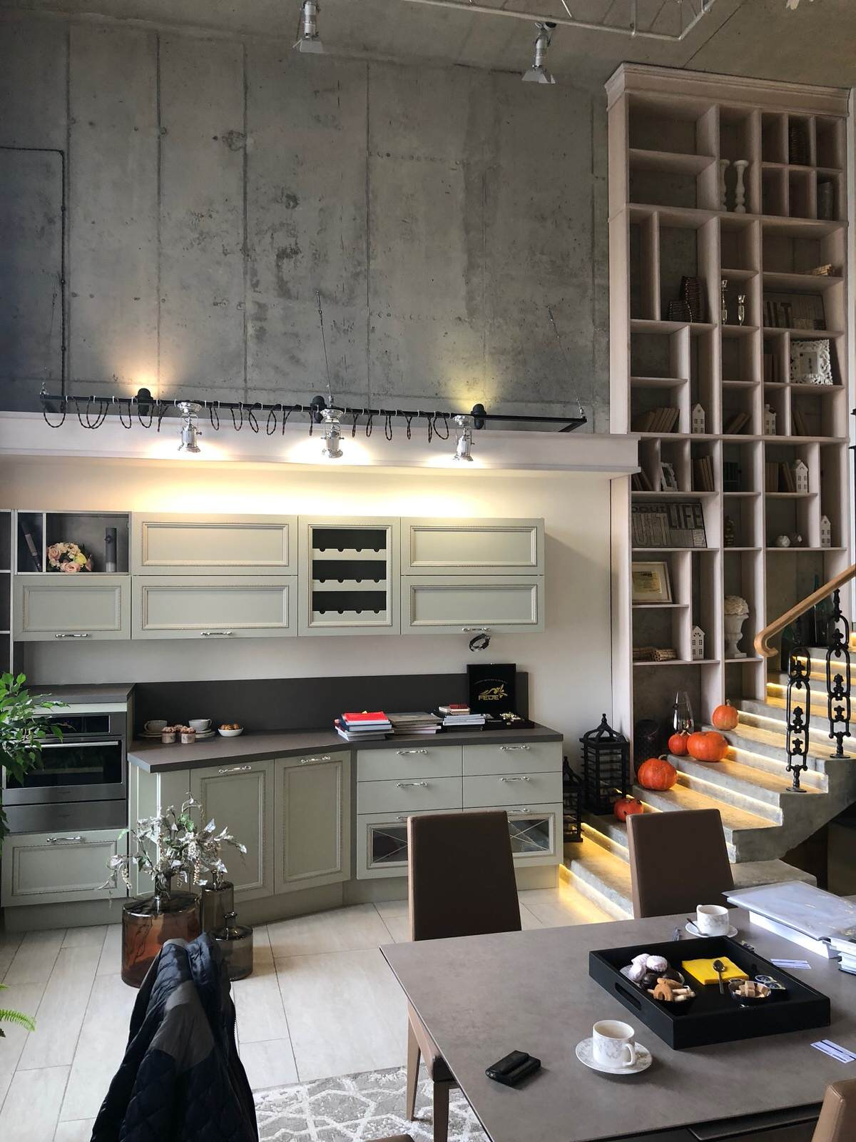 Салоны и студии, которые я посетил в 2019 году