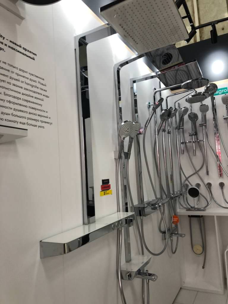 Фото с наших новых монобрендовых зон с Экпостроя ЦДиИ