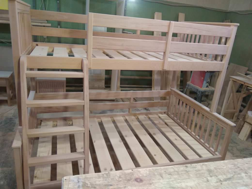 Обложка проекта: Двухъярусная кровать из массива бука