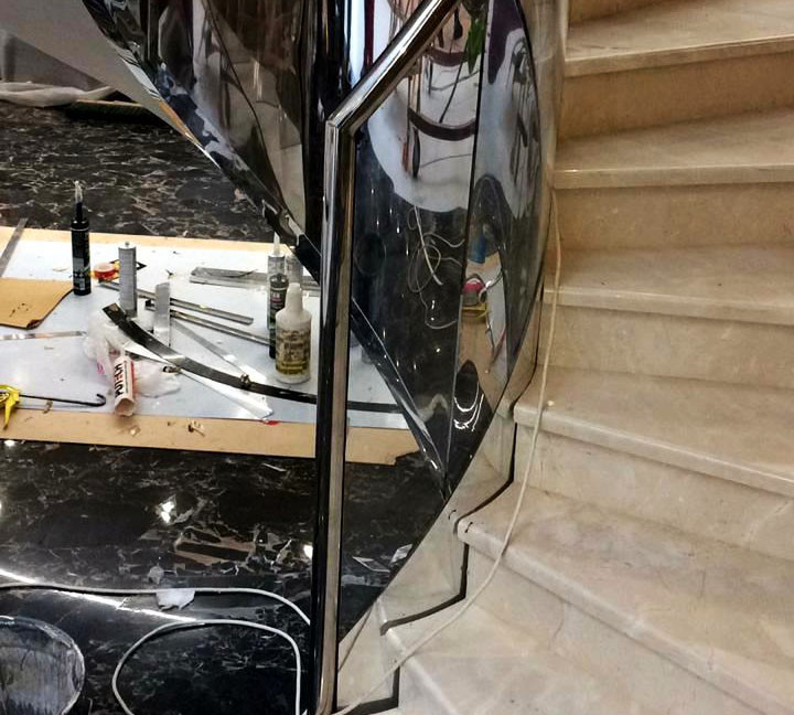 Моллированные ограждения и отделка мрамором