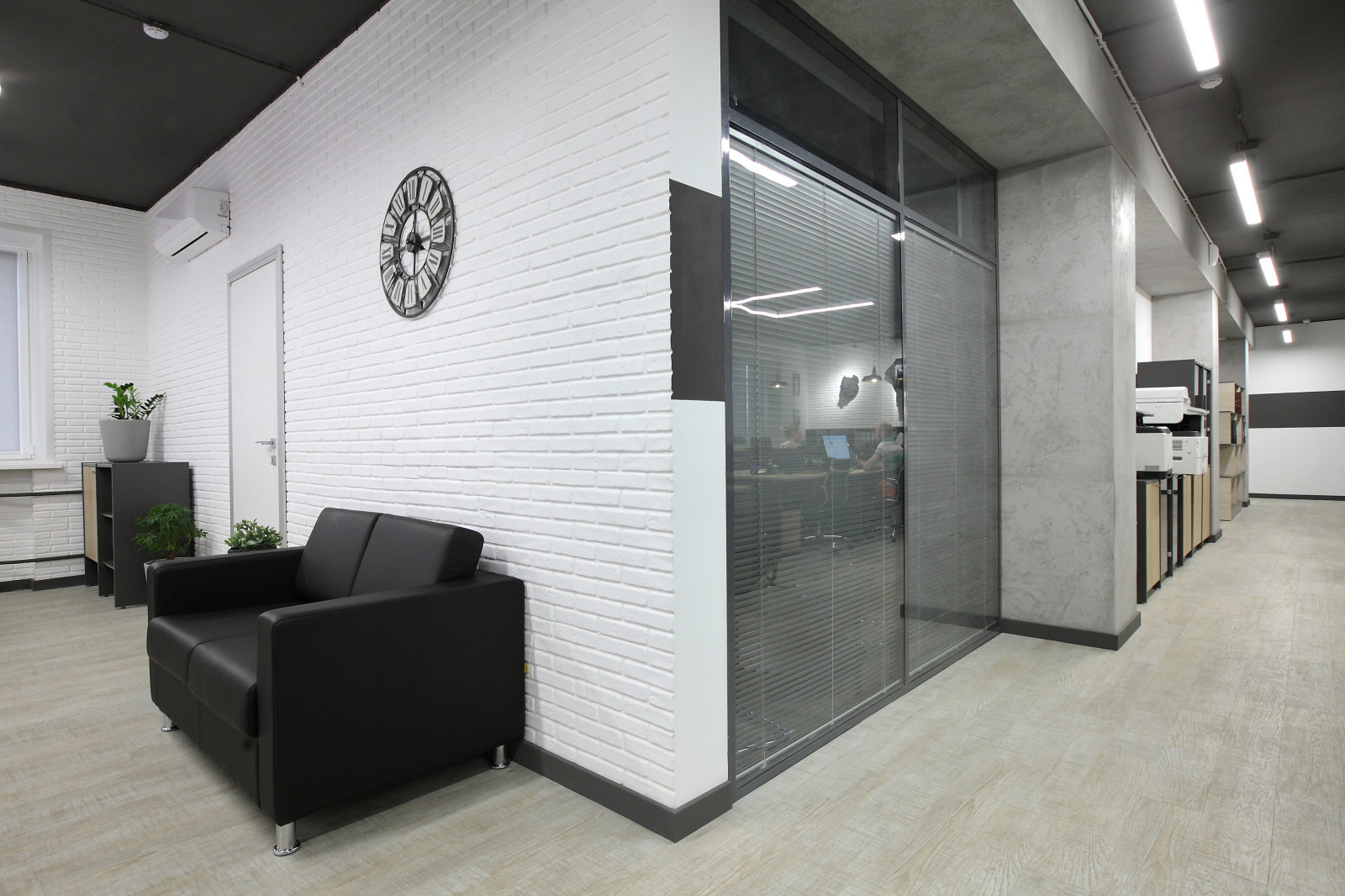 Офисное пространство с open space