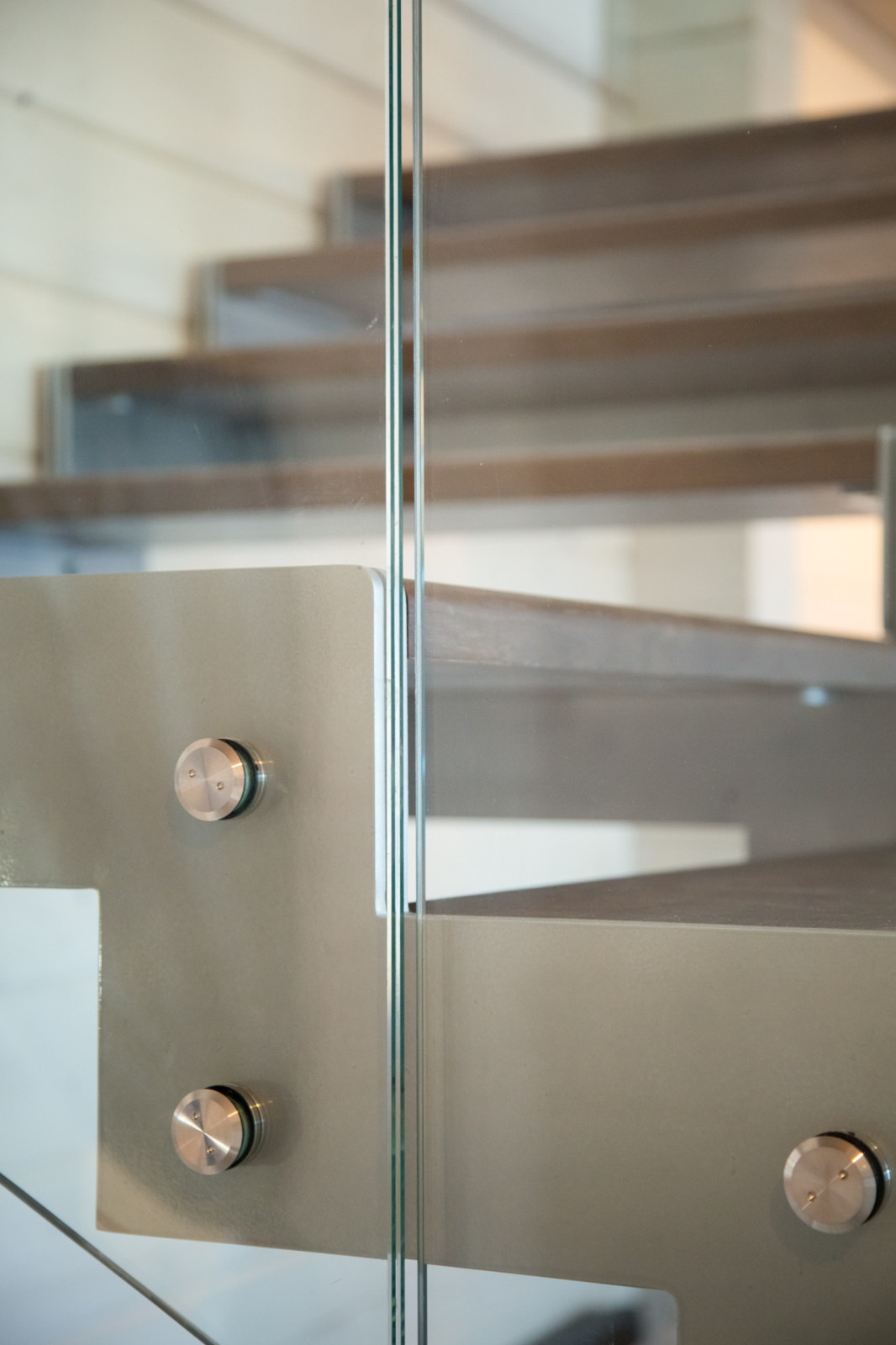 Лестница на металлокаркасе