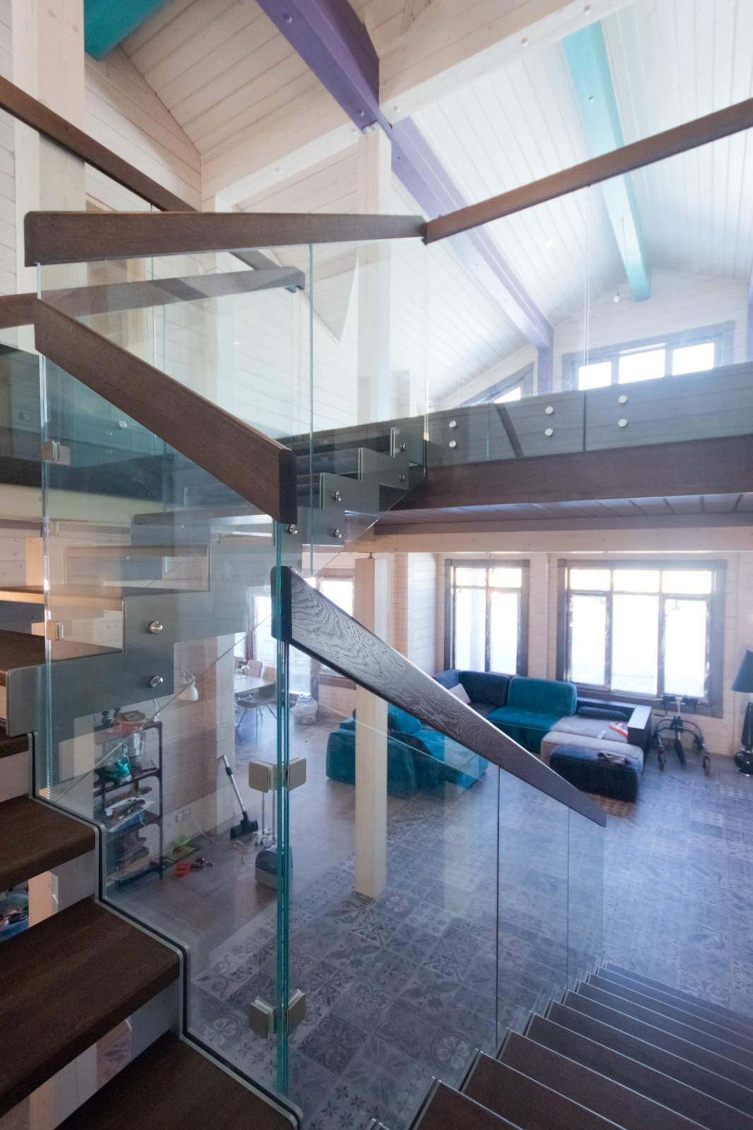 Лестница на металлокаркасе