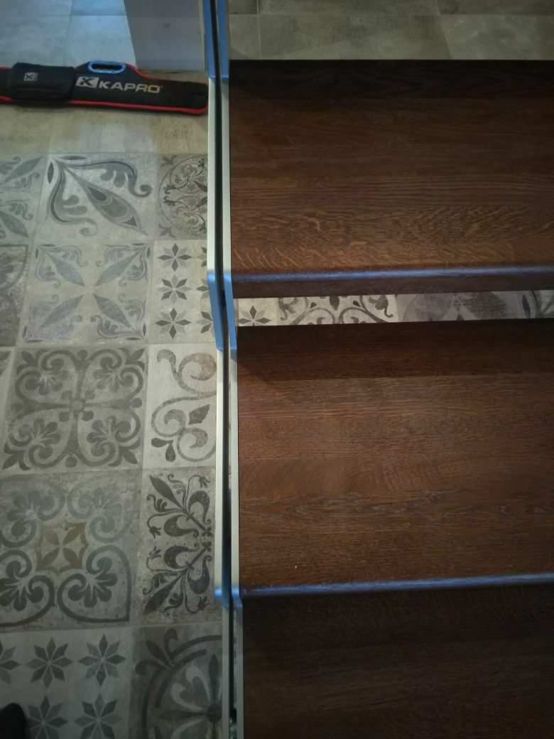 Лестница на металлокаркасе