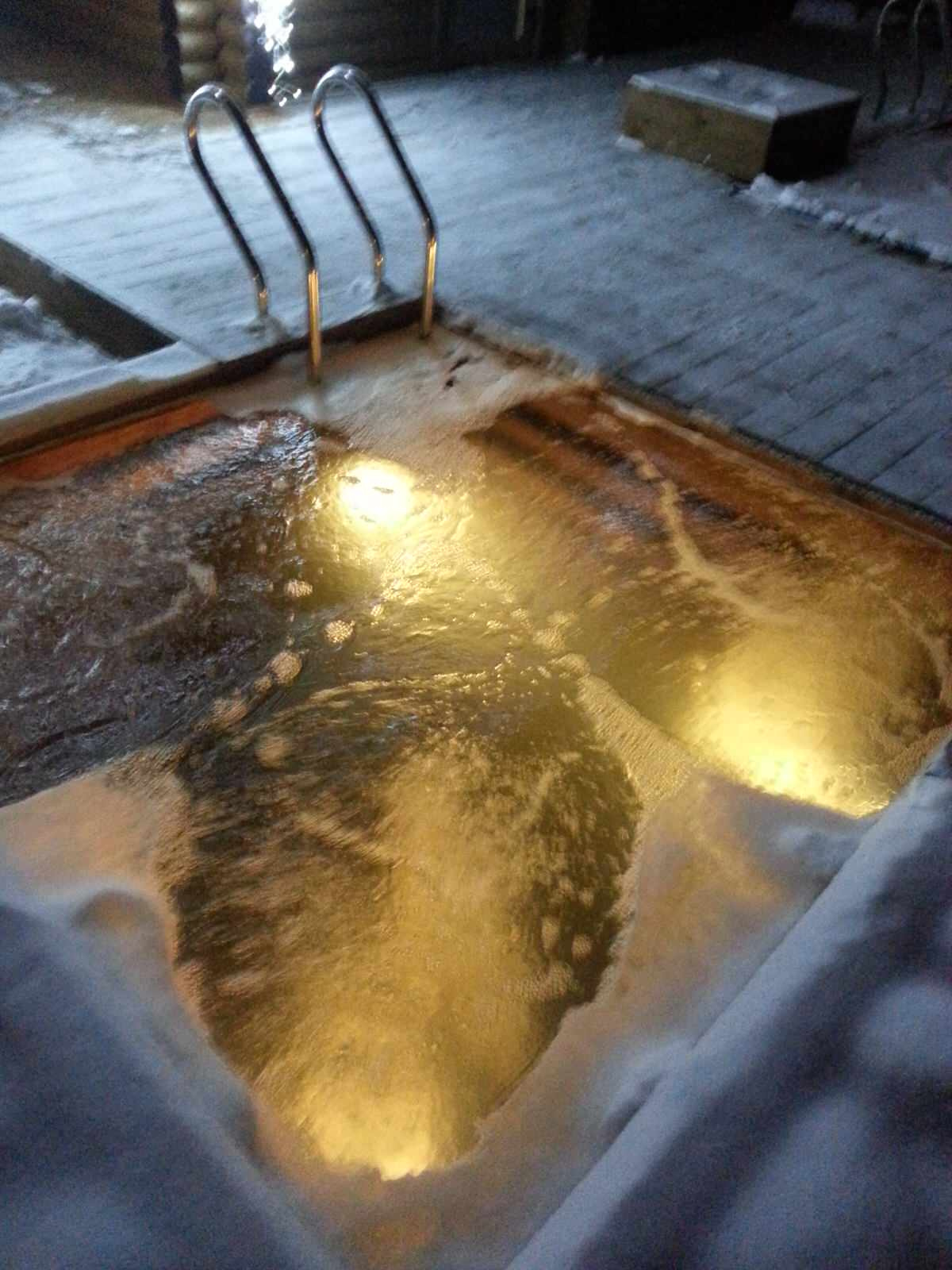 Плавательный водоём с купелью в п. Борисово