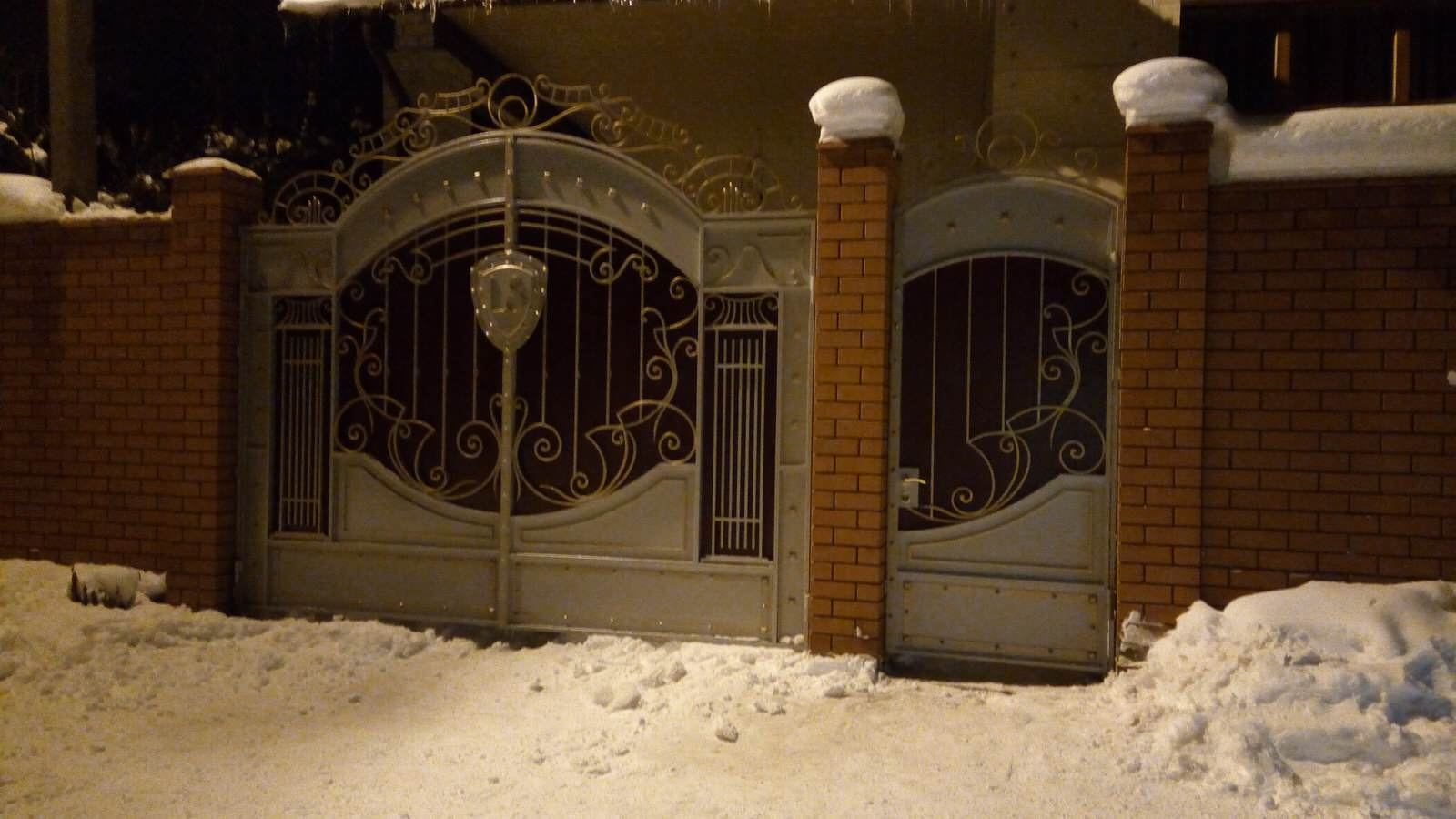 Кованые ворота