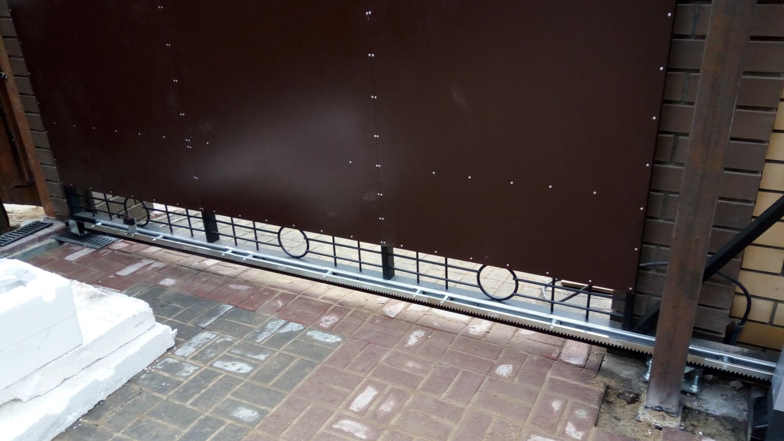 откатные кованые ворота, кованая калитка