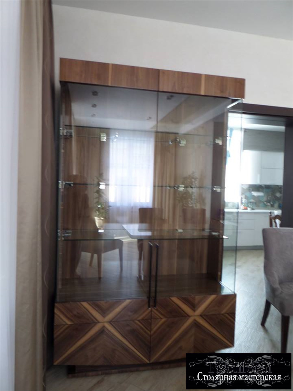 Витрина для обеденной зоны