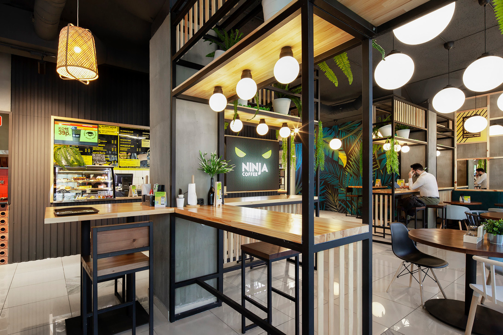 Дизайн интерьера ФУДКОРТА в тц Успенский