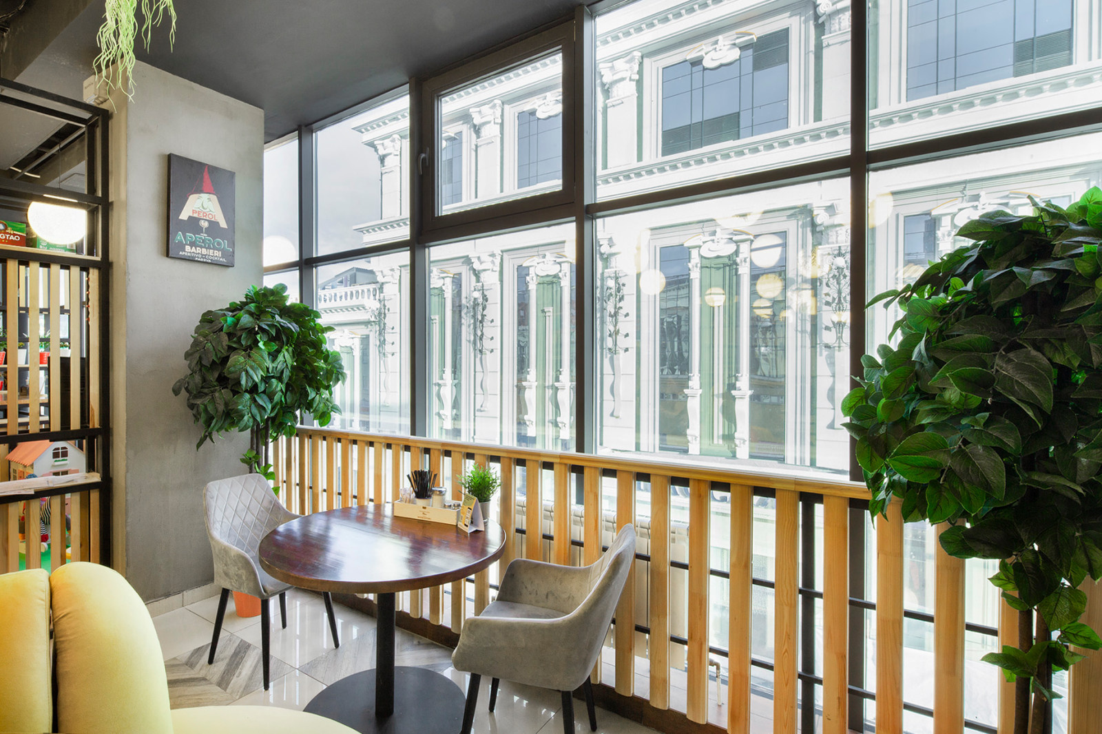 Дизайн интерьера ФУДКОРТА в тц Успенский