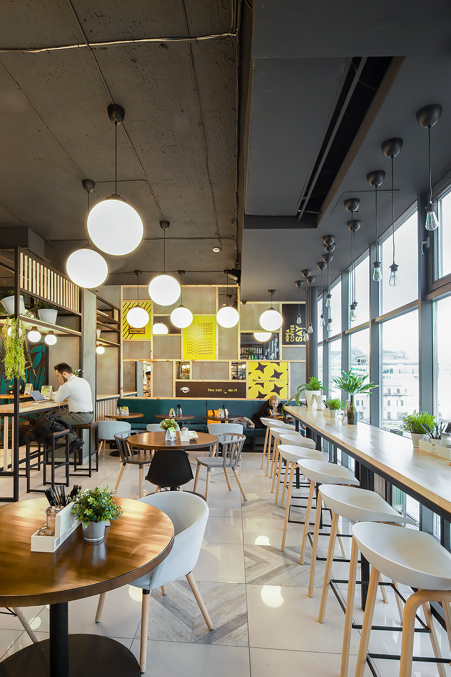 Дизайн интерьера ФУДКОРТА в тц Успенский