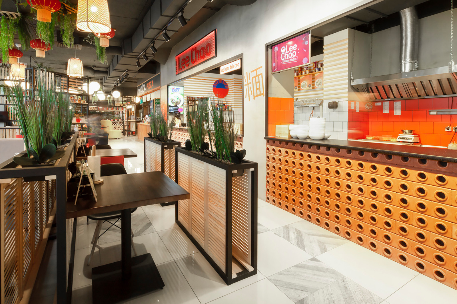 Дизайн интерьера ФУДКОРТА в тц Успенский