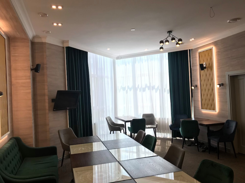 cafe & line "СВОЙ ПАРИЖ"