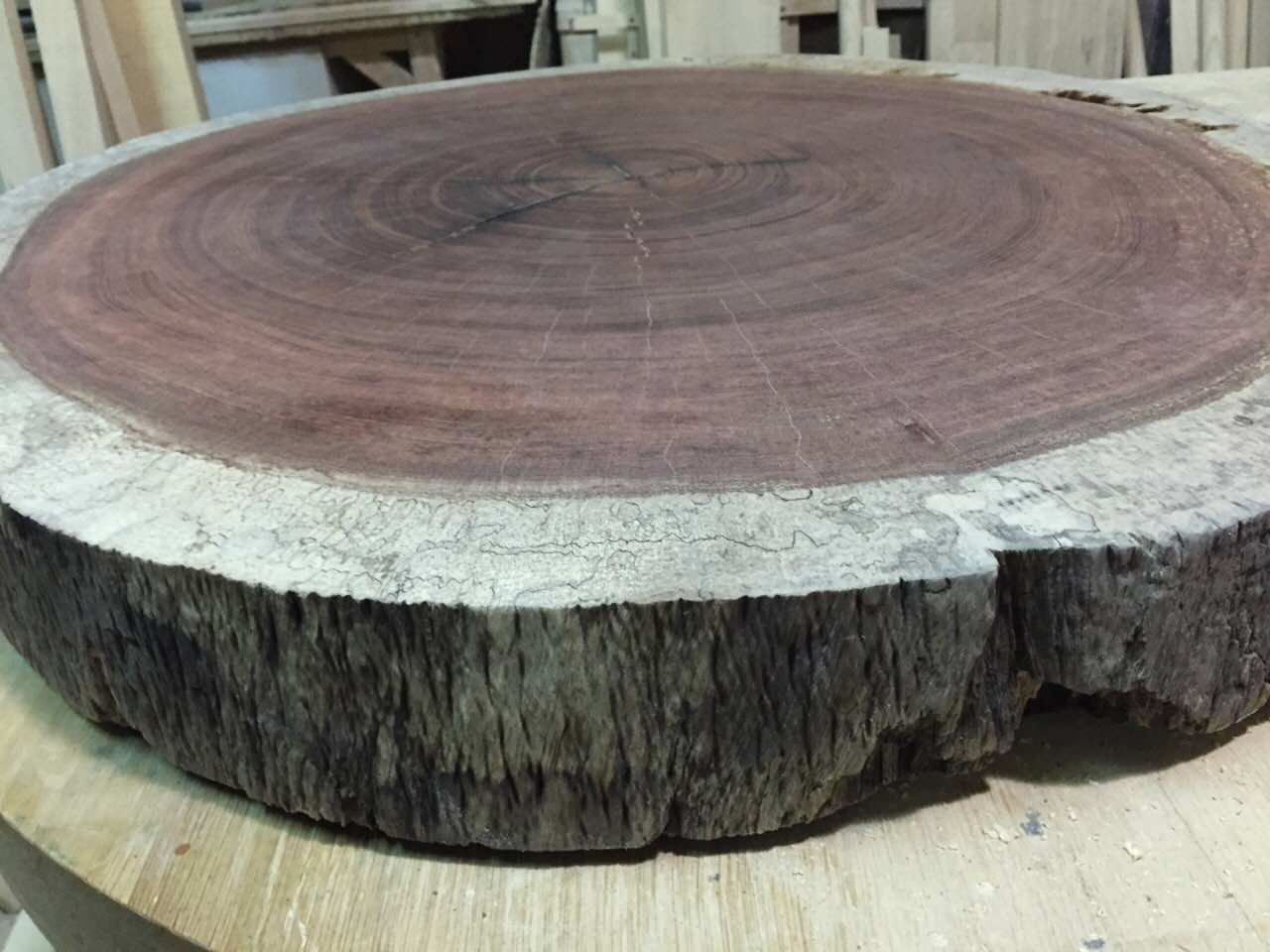 Кофейный стол ИНГЛИЯ, красного дерева бубинга