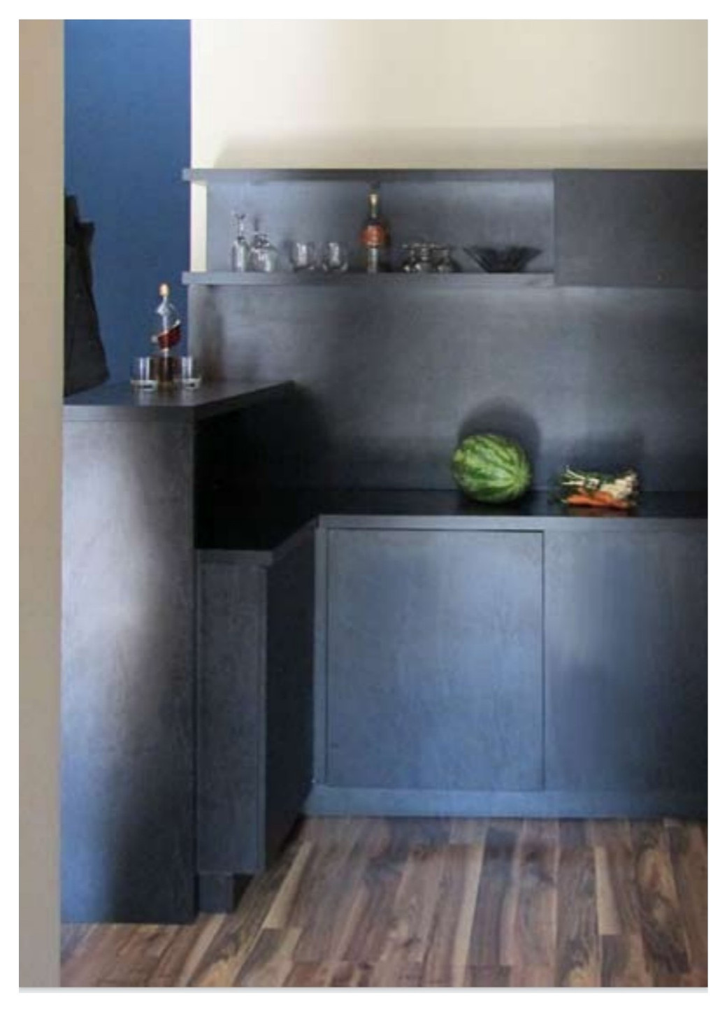 Обложка проекта: Черная кухня для съемной квартиры