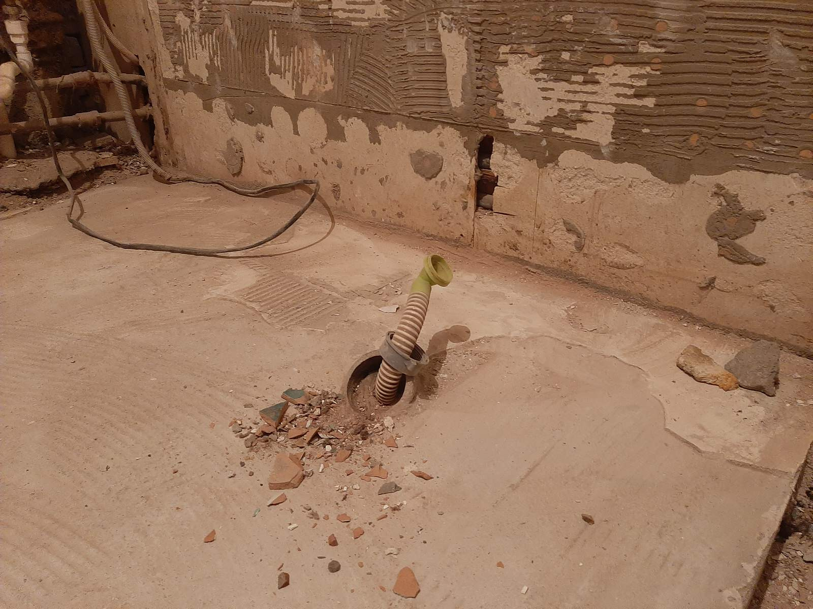 Ремонт трехкомнатной квартиры в сталинке 37 года по дизайн проекту.