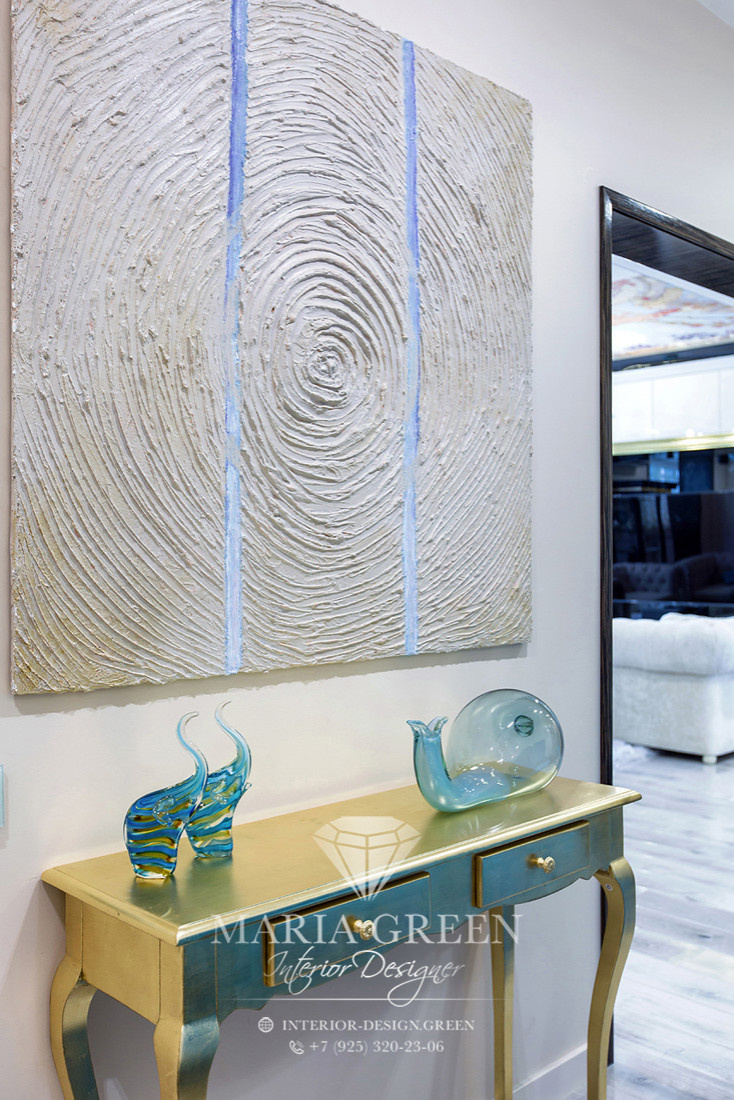 Art deco and modern in a design of the apartment