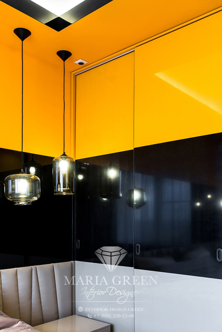 Art deco and modern in a design of the apartment