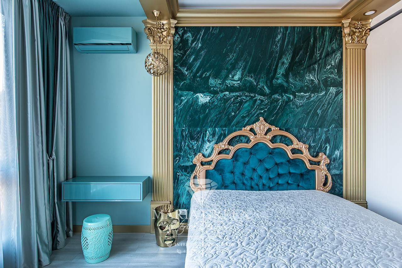 Art Deco and classic style in the interior of the apartment
