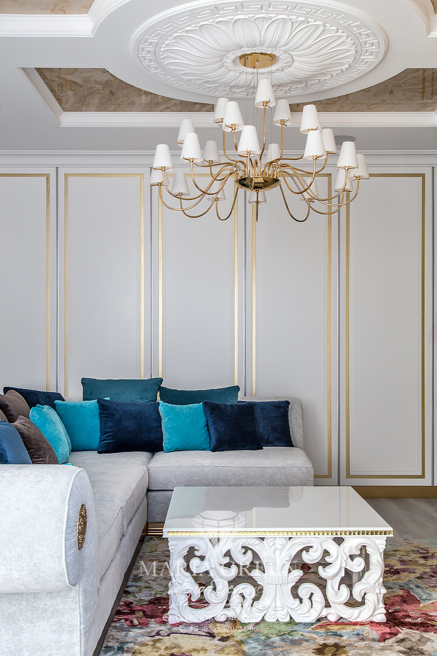 Art Deco and classic style in the interior of the apartment