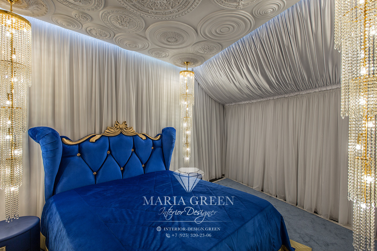 Art Deco and classic style in the interior of the apartment