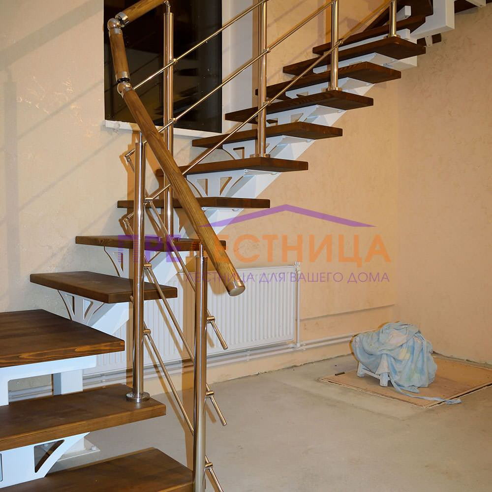Лестница на центральном косоуре Ассоль 29