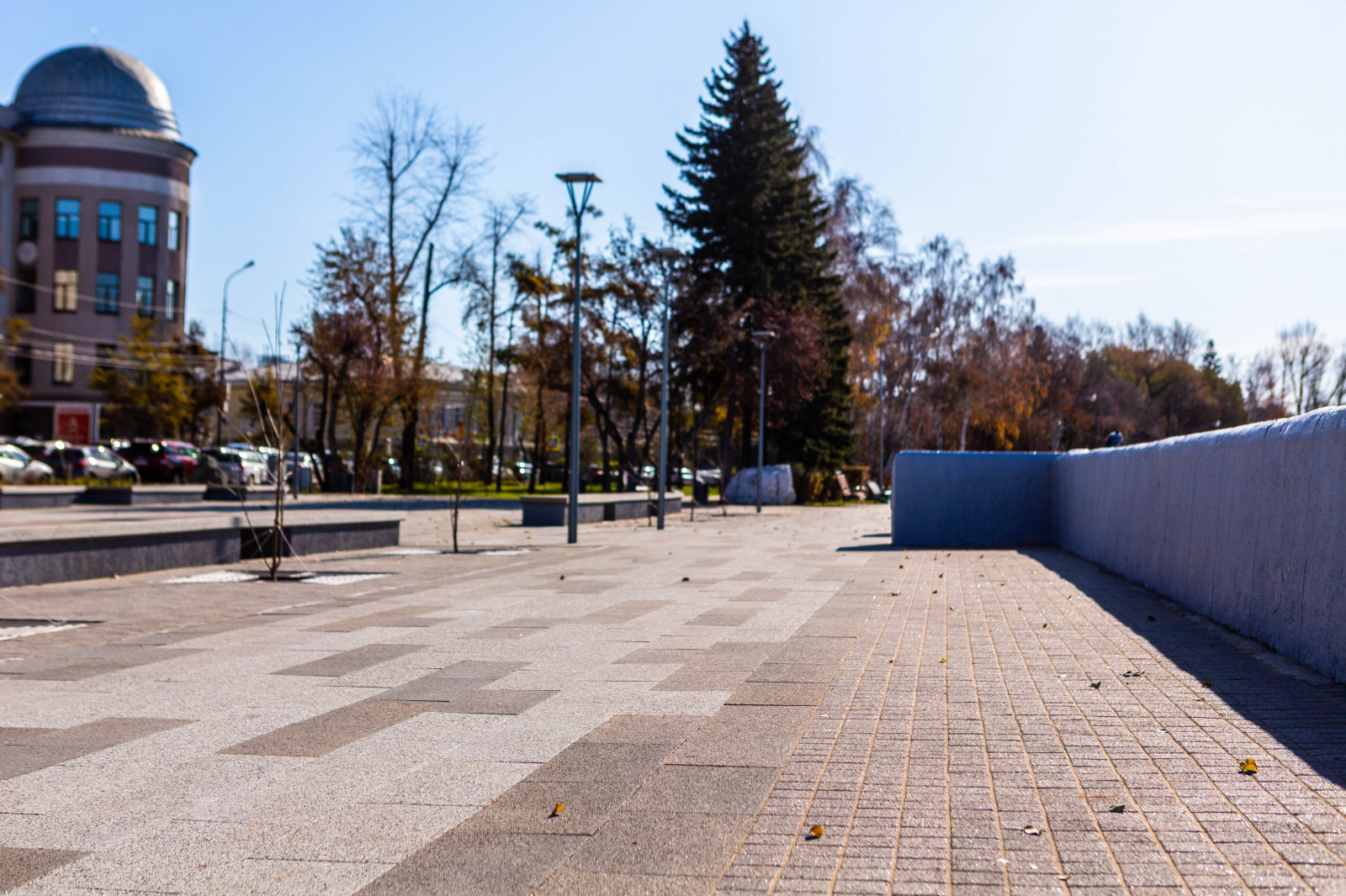 Набережная на бульваре Гагарина в Иркутске