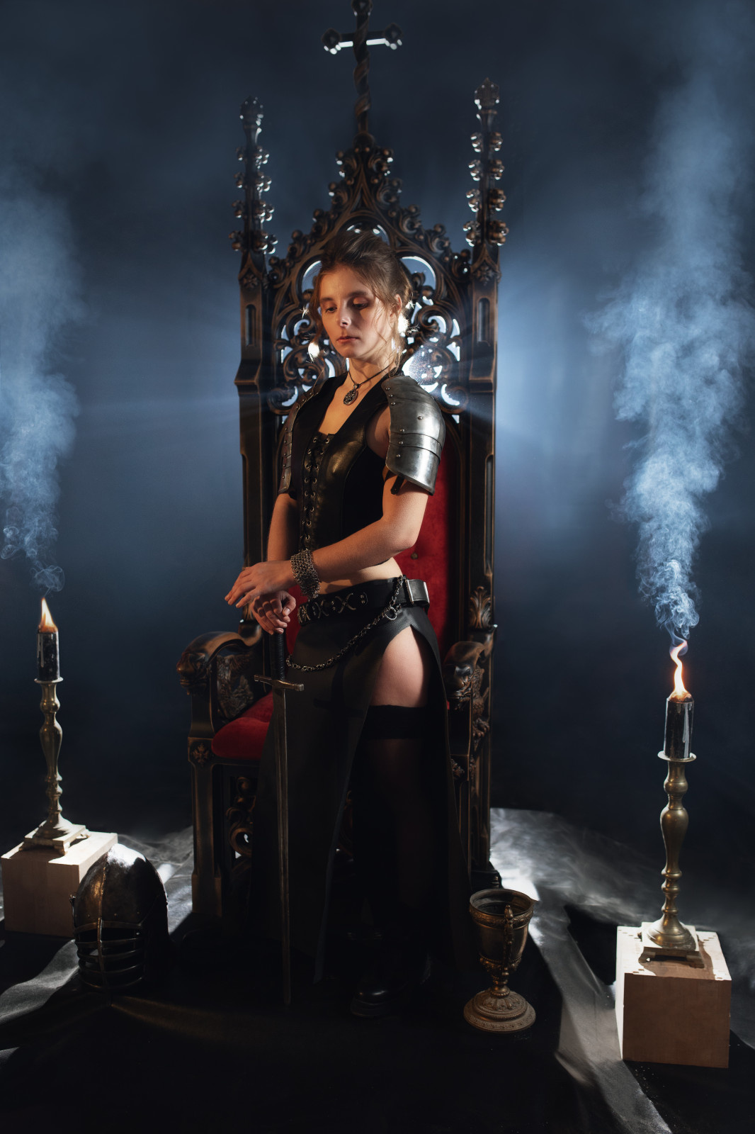 Готический трон