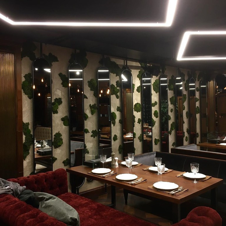 Озеленение ресторана "Tesla"