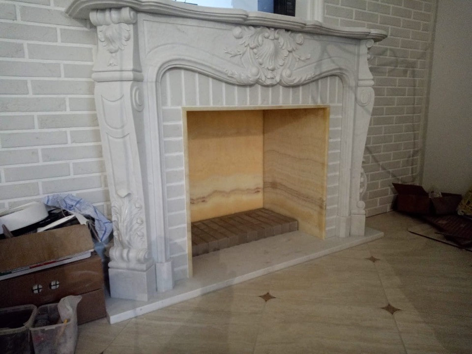 Камин в стиле Рококо