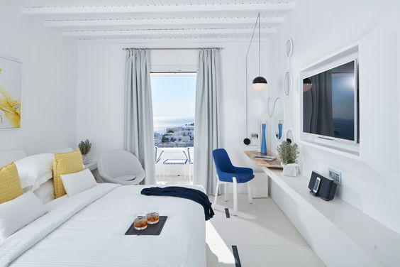 Изысканный средиземноморский интерьер с электрофурнитурой Vimar