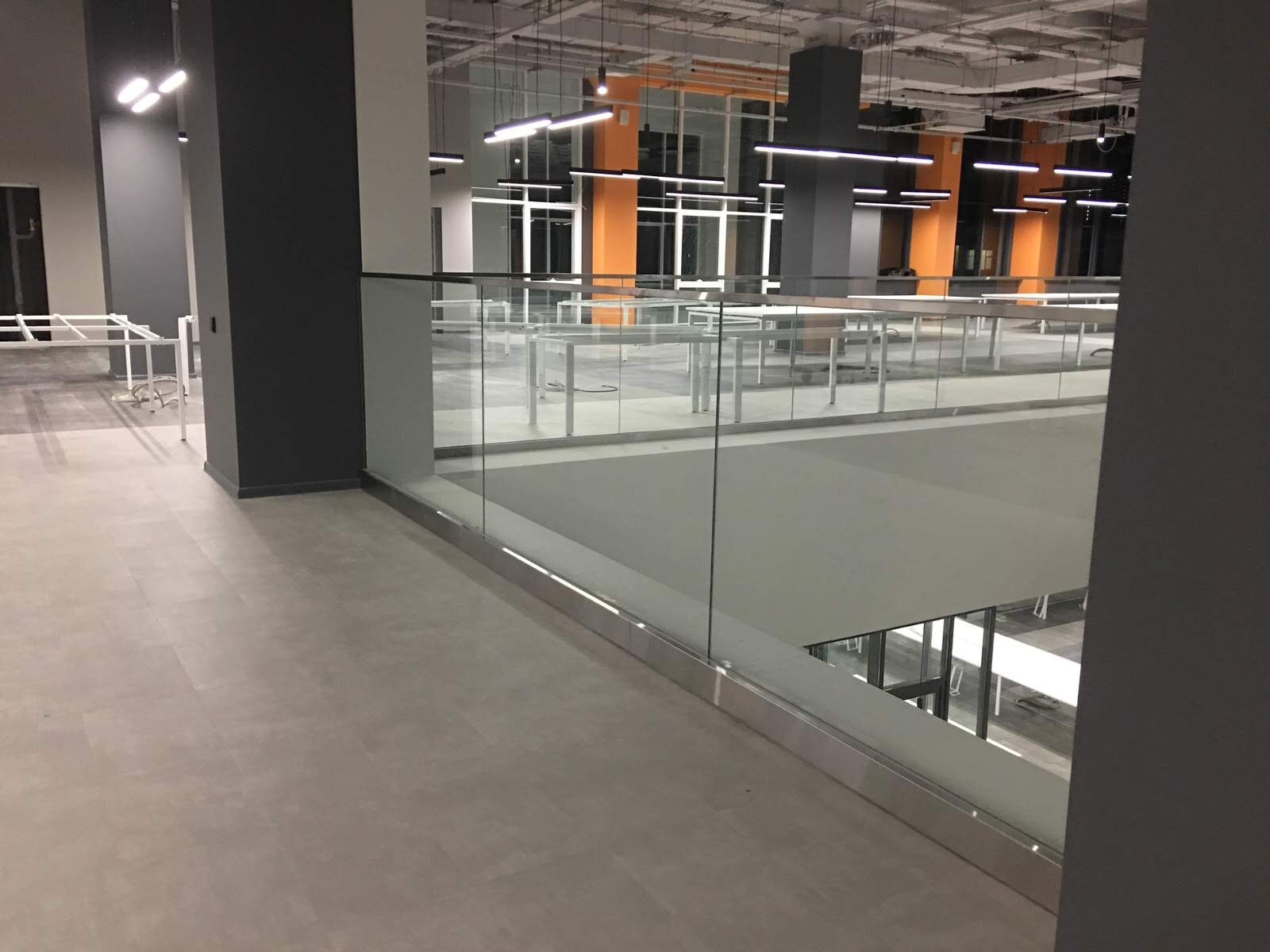 Безрамное ограждение