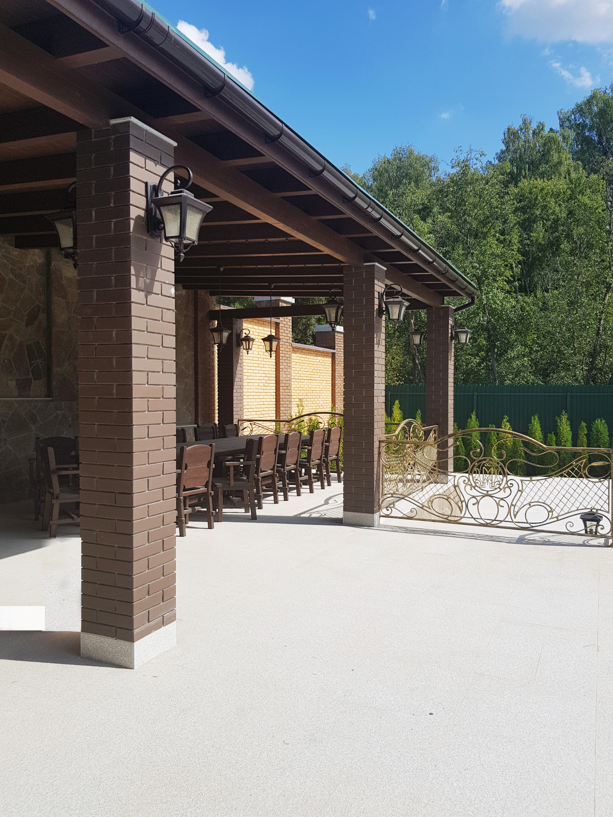 Уличная терраса