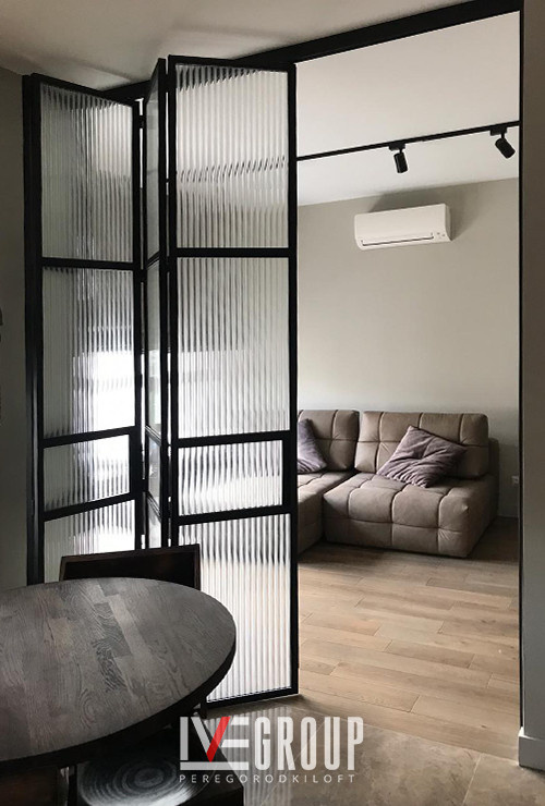 Обложка проекта: Перегородка с дверями "Гармошка" в ЖК Life