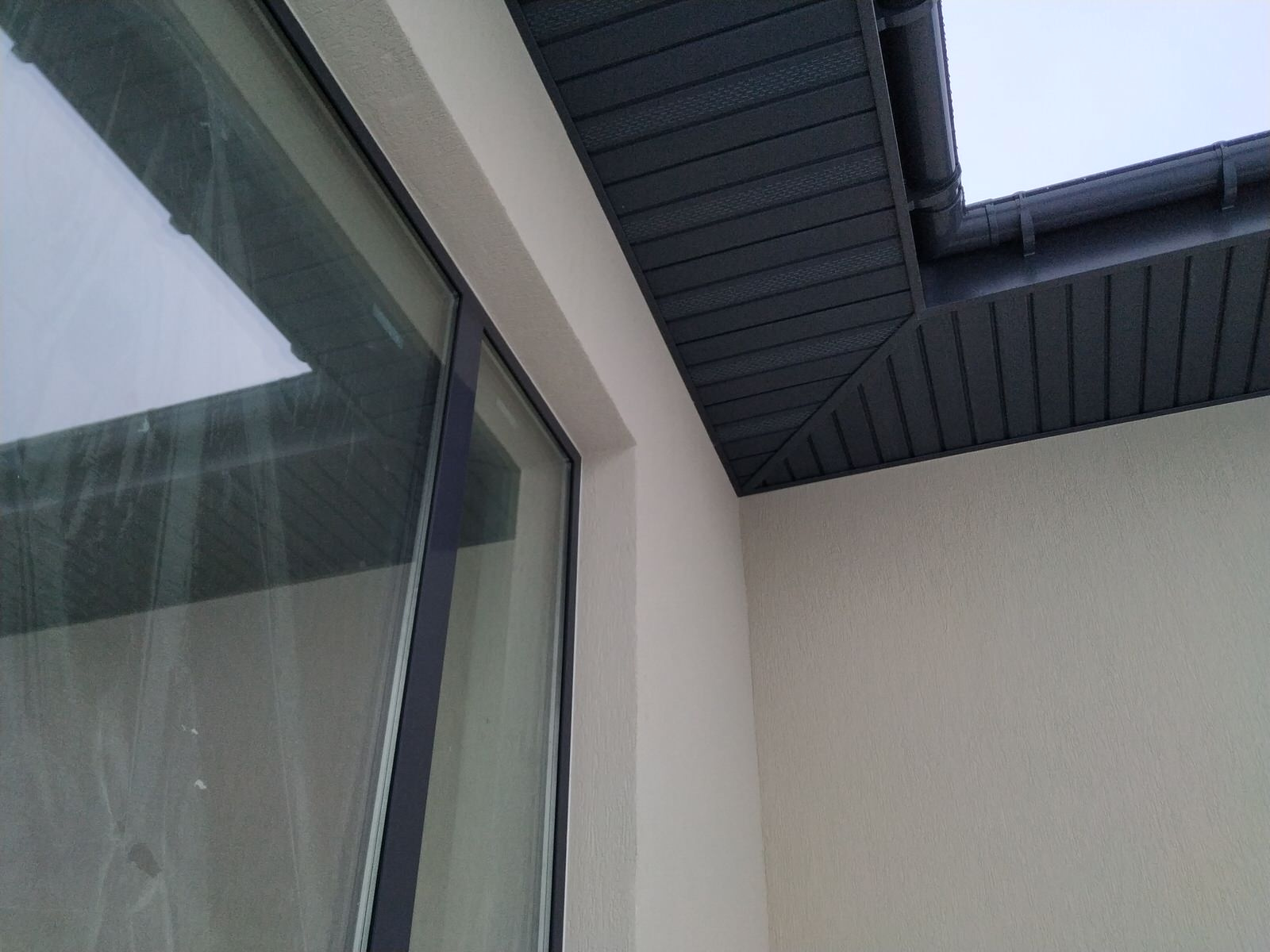 Небольшой одноэтажный дом из кирпича, утепление фасада пенопластом 150мм