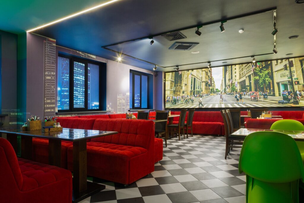 Танцевальный ресторан "Shuffle"