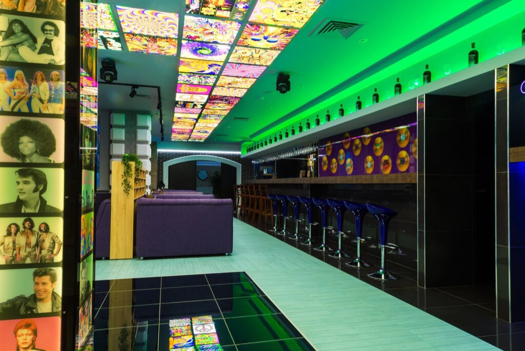 Танцевальный ресторан "Shuffle"