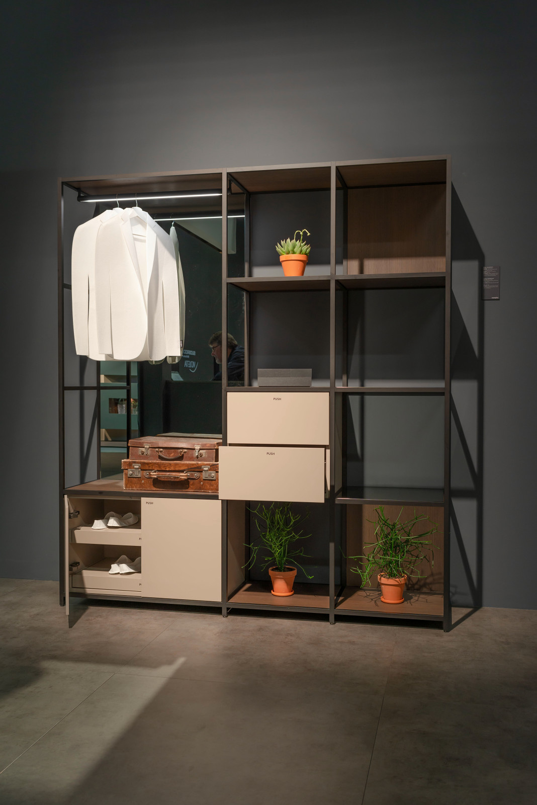 raumplus на выставке IMM Cologne 2020