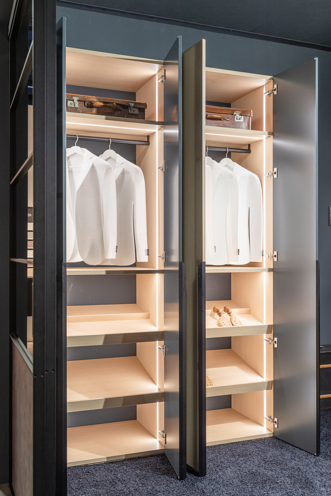 raumplus на выставке IMM Cologne 2020
