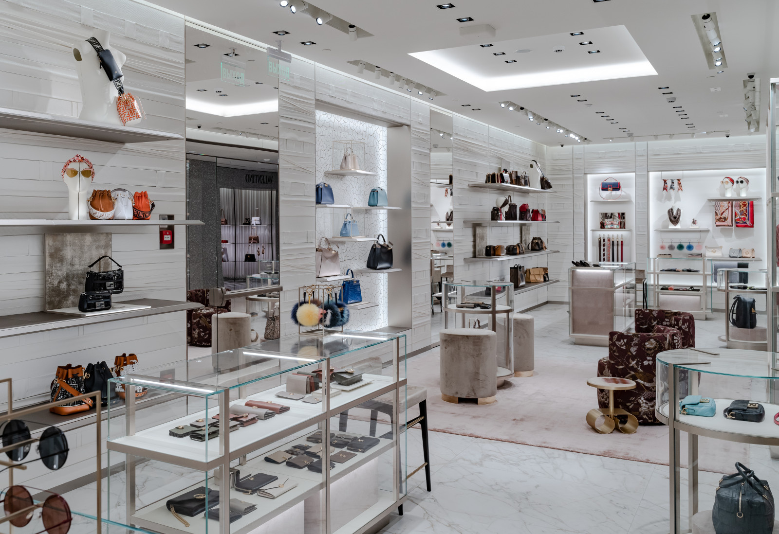 Бутик Fendi